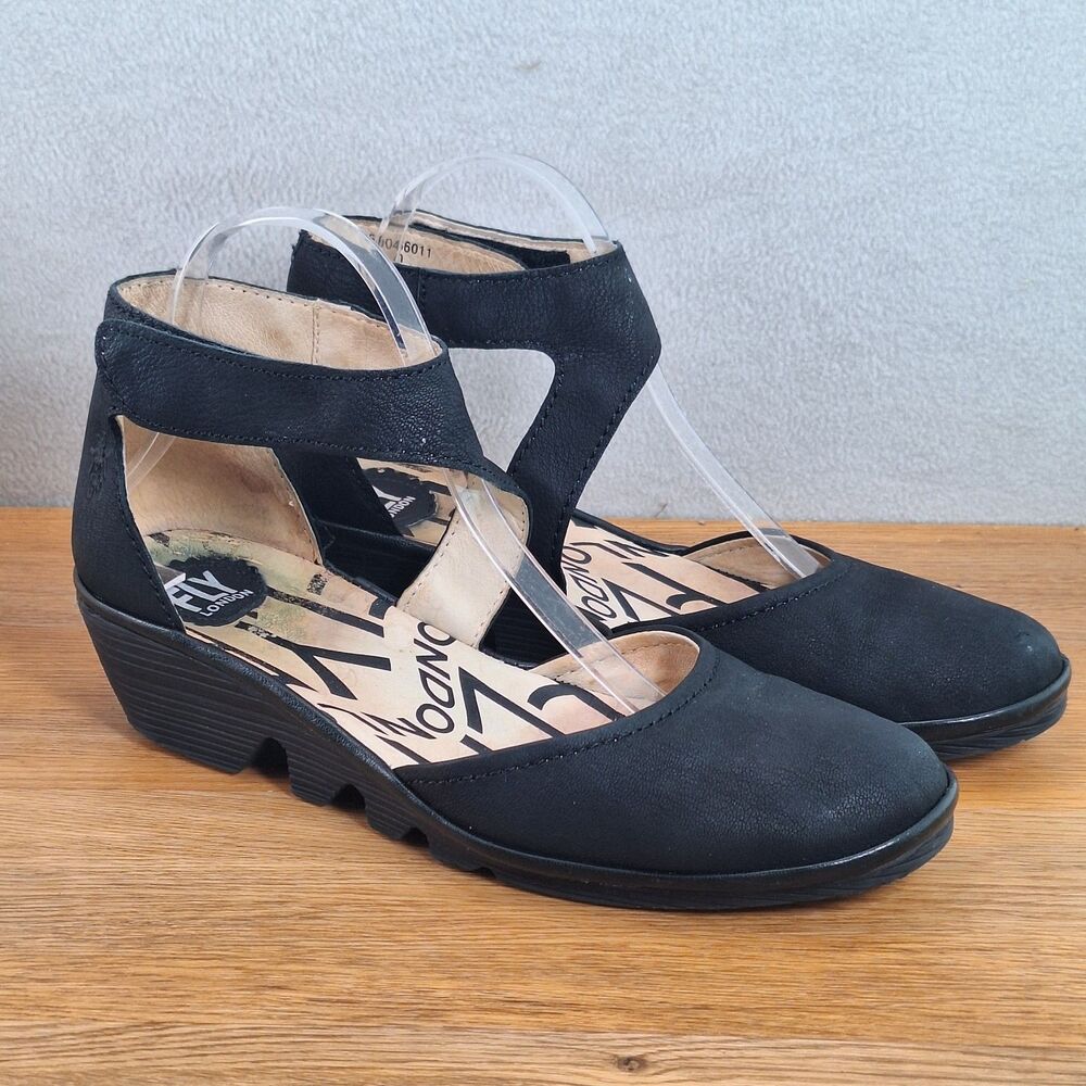 Fly London Women's US 9-9.5 EU 40 Pats Ankle Strap Leather Sandals Black Flats